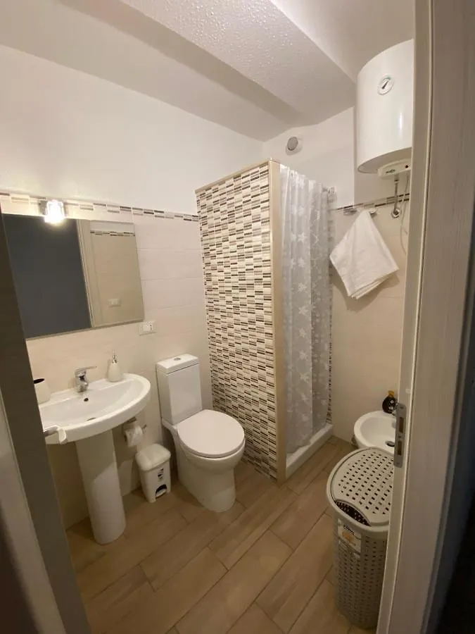Naxos Beach Apartment جيارديني ناكسوس